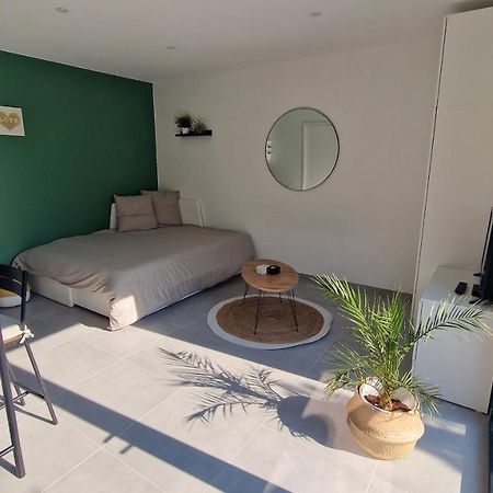 Le Patio : Studio Avec Exterieur Saint-Barthelemy-d'Anjou Exterior foto